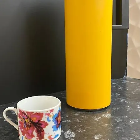 Апартаменти Fishermans Beach Suites & Rooms Albufeira *