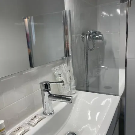 Апартаменти Fishermans Beach Suites & Rooms Albufeira